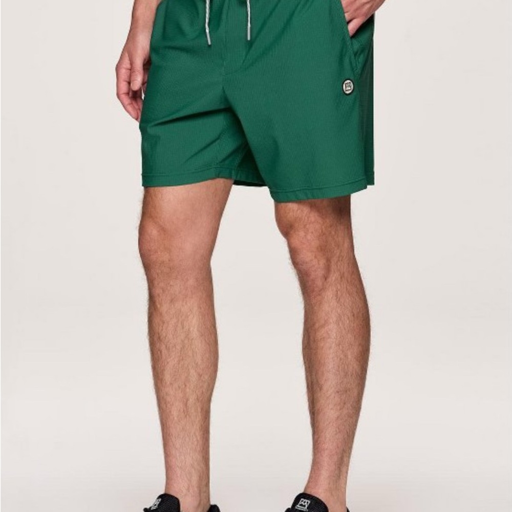 Avalanche men’s shorts size XL